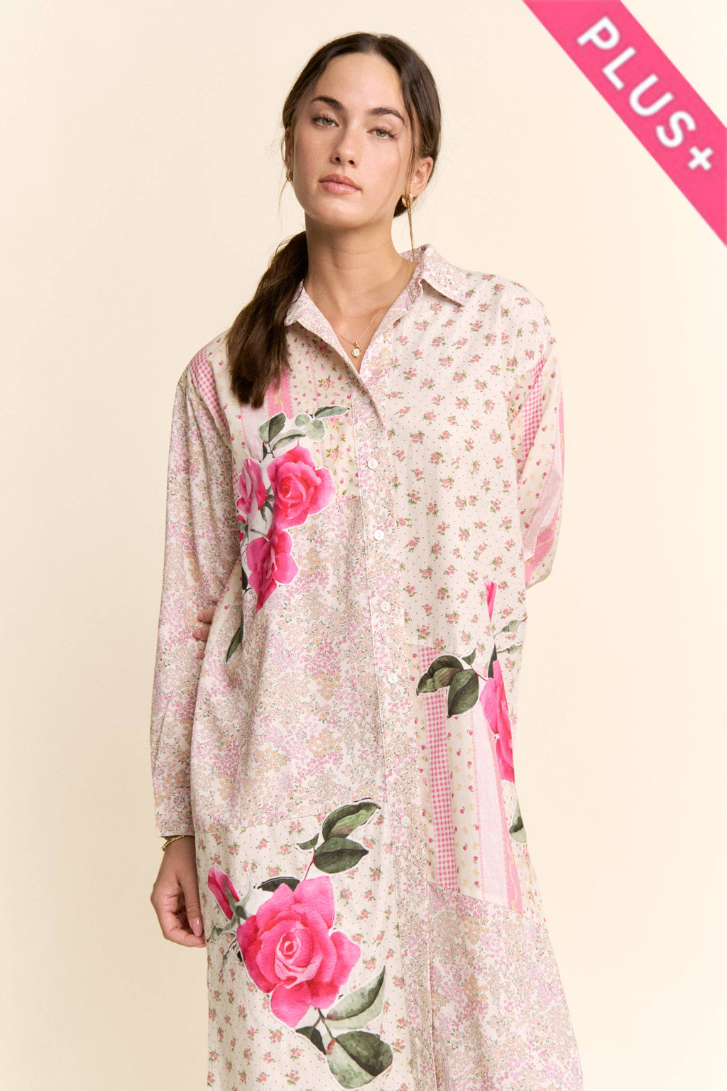 PT60071-PLUS PRINTED FLOWER PATCHED MAXI DUSTER SHIRT TOP: IVORY PINK MULTI / 2XL
