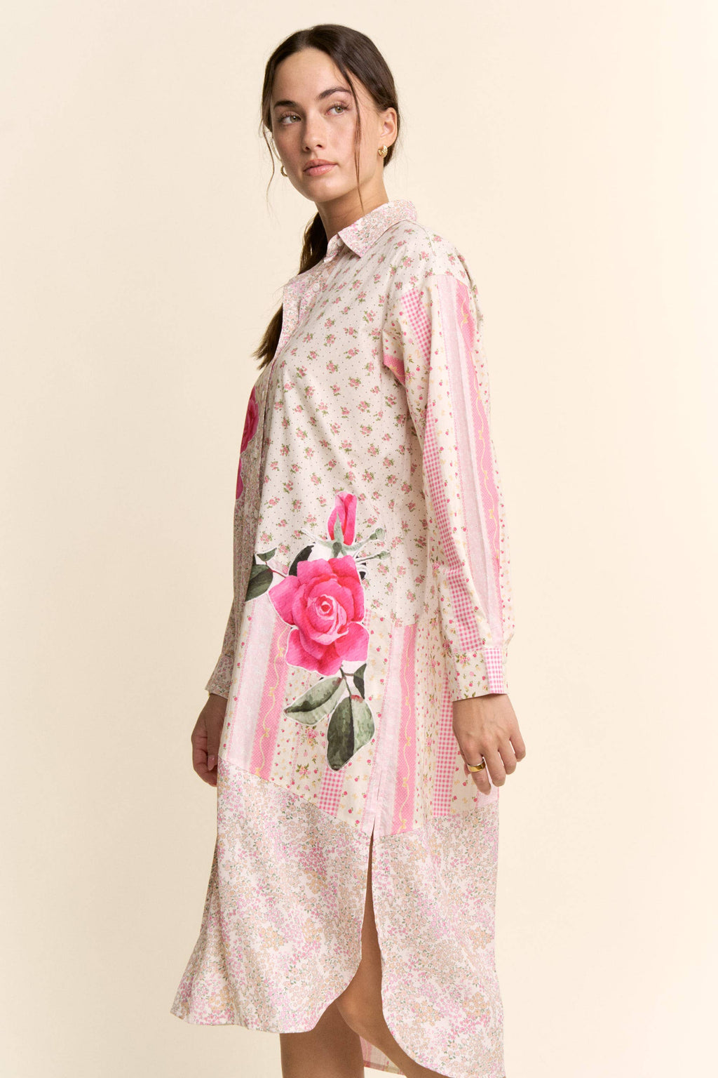 DT60071-PRINTED FLOWER PATCHED MAXI DUSTER SHIRT TOP: IVORY PINK MULTI / L