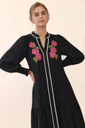 Floral Embroidered Midi Dress: BLACK / M
