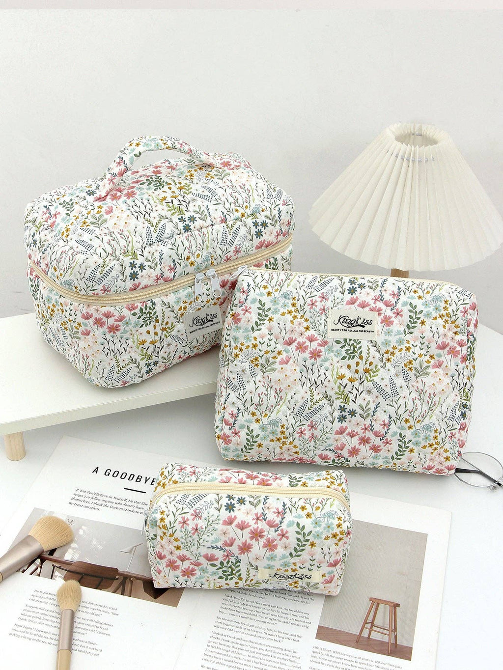 Canvas Striped Octagonal Large-Capacity Toiletry Bag: Pink and blue striped bouquet / Small size 19*8*6cm